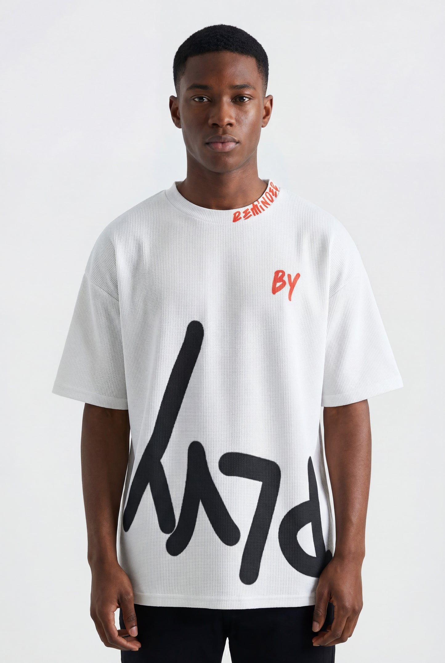 THE REMiNDER TEE (White)